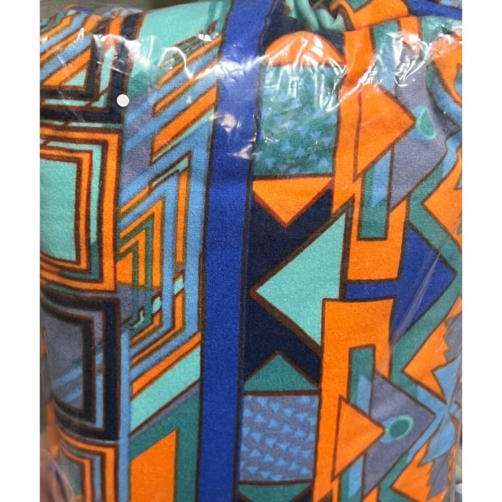 OS LuLaRoe‎ Leggings. Fits size 2-10/12.